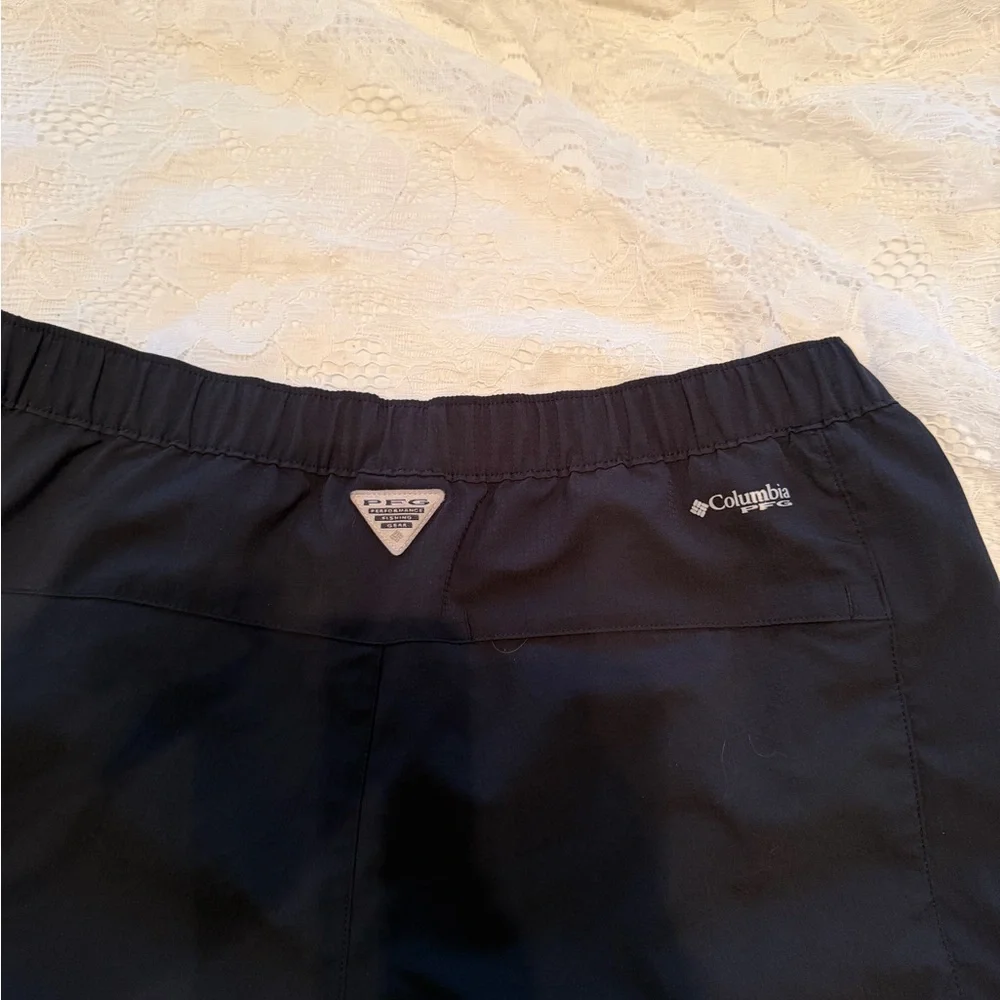 Columbia Women's Black Athletic Shorts